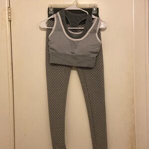 Pro-fit workout set with scrunch butt leggings